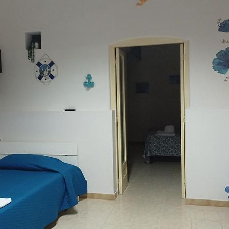 Room34Trani Bagian luar foto