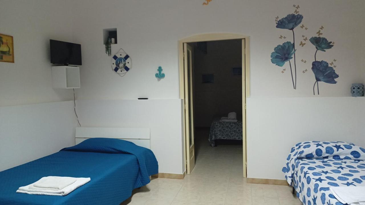 Room34Trani Bagian luar foto