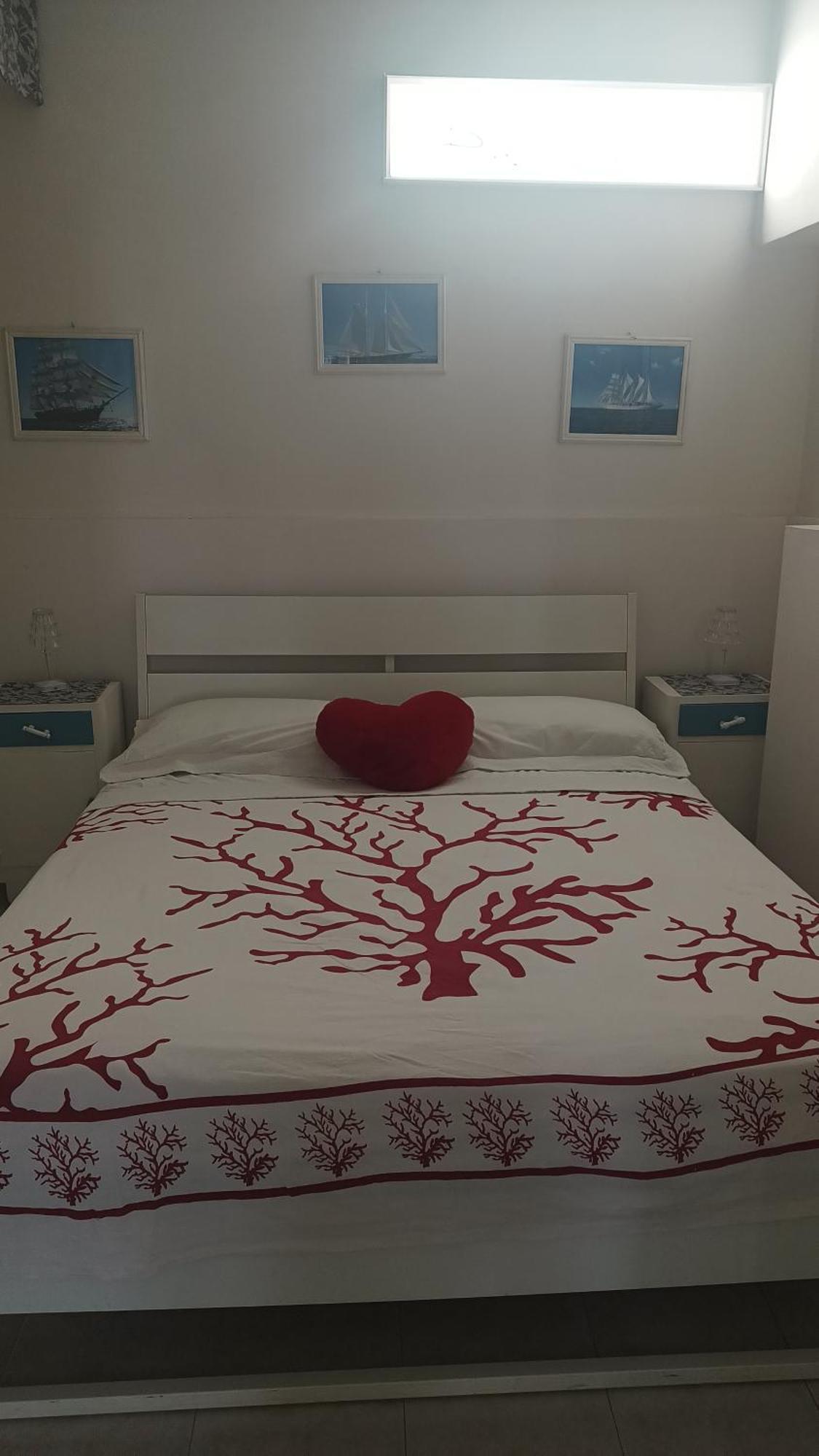 Room34Trani Bagian luar foto